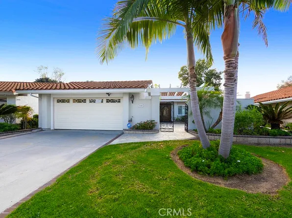 5446 Alta Vis, Laguna Woods, CA 92637