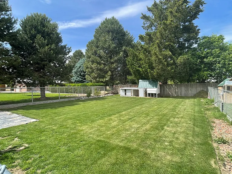 312 S Kellogg St #B — Photo 10