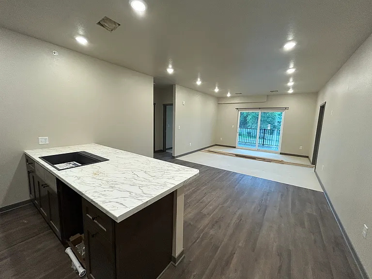 6950 Hickman Rd #302A — Photo 1