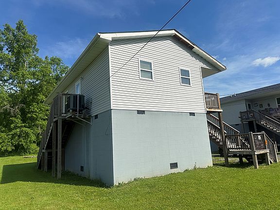 2nd image of 326 Valley Ave