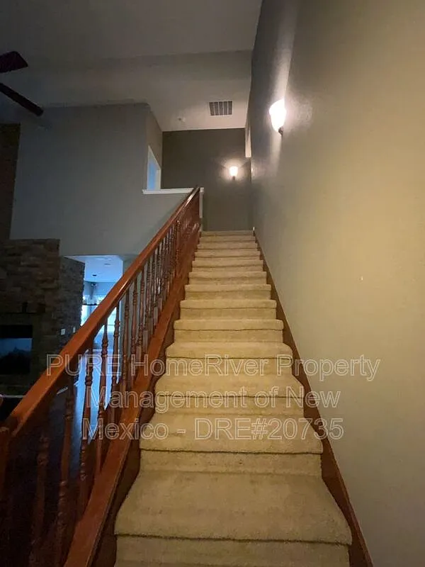 4 bed, 2.5 bath, 1994 sqft, $2,350 — Photo 4