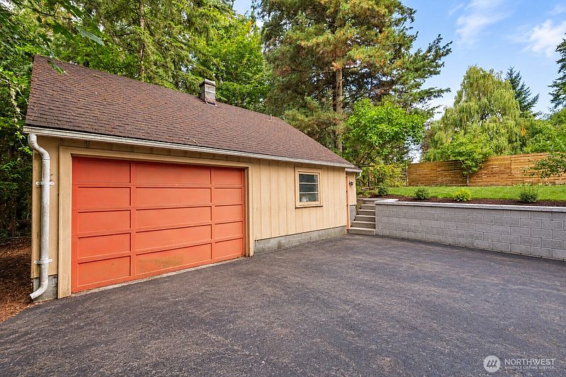 2nd image of 11325 30th Avenue NE
