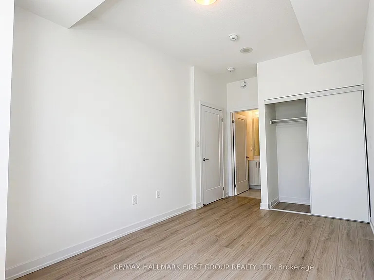 25 Palace St #P32 — Photo 12