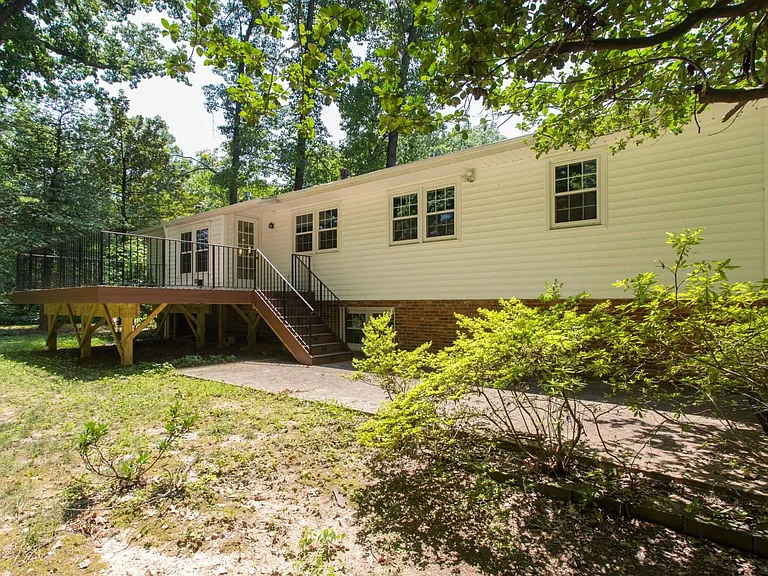 9112 Santayana Dr — Photo 30
