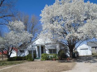 207 Charles Rd, Abilene, KS 67410