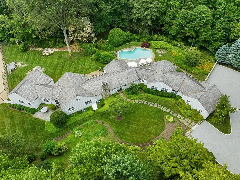 782 Smith Ridge Rd — Photo 2