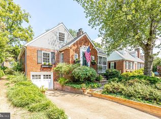 4743 17th St N, Arlington, VA 22207