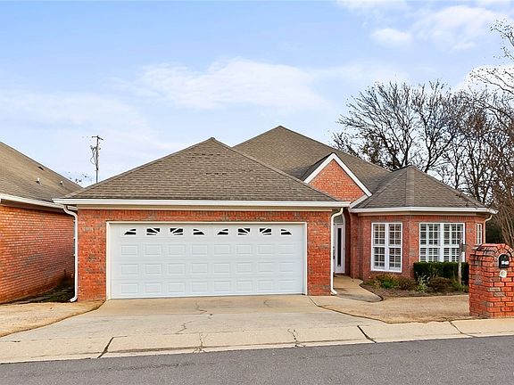 2nd image of 1070 Periwinkle Dr