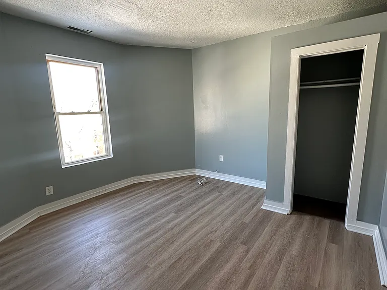 40 Lilac St #C — Photo 2