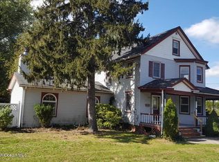 3 Park Ave, Englishtown, NJ 07726