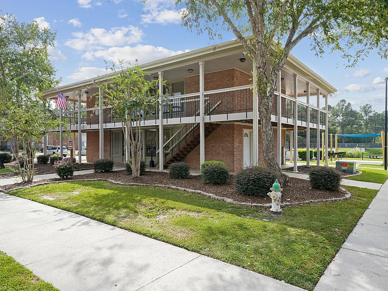 Lakeside Lakeview Community