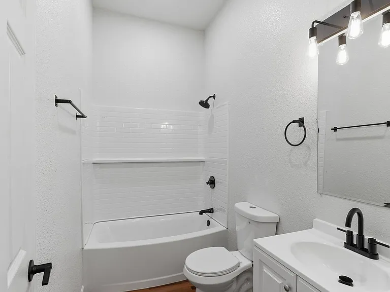 71 N Tucker St — Photo 6