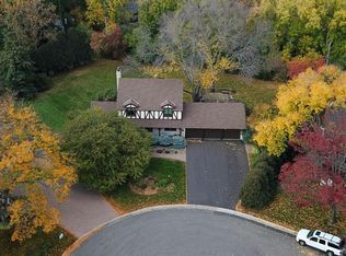 25 Cooper Cir, Edina, MN 55436