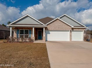 6010 Seagull Dr, Long Beach, MS 39560