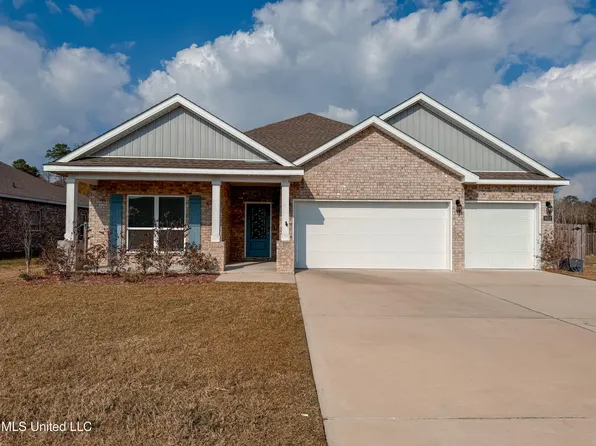 6010 Seagull Dr, Long Beach, MS 39560