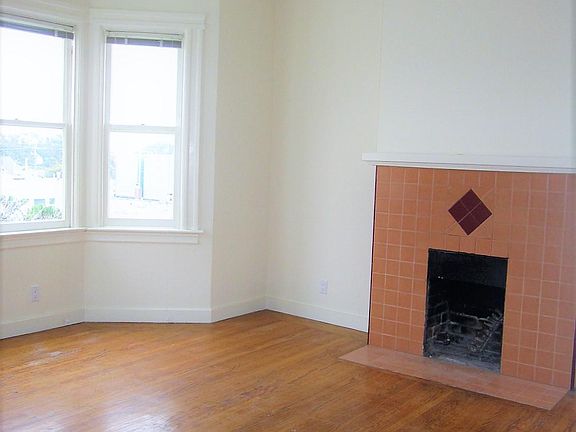 3rd image of 1366 Haight St #6