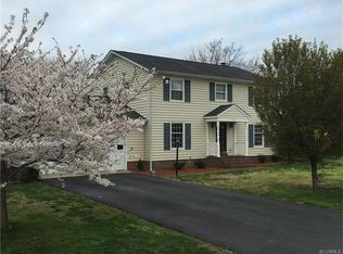 116 Gill St, Bowling Green, VA 22427