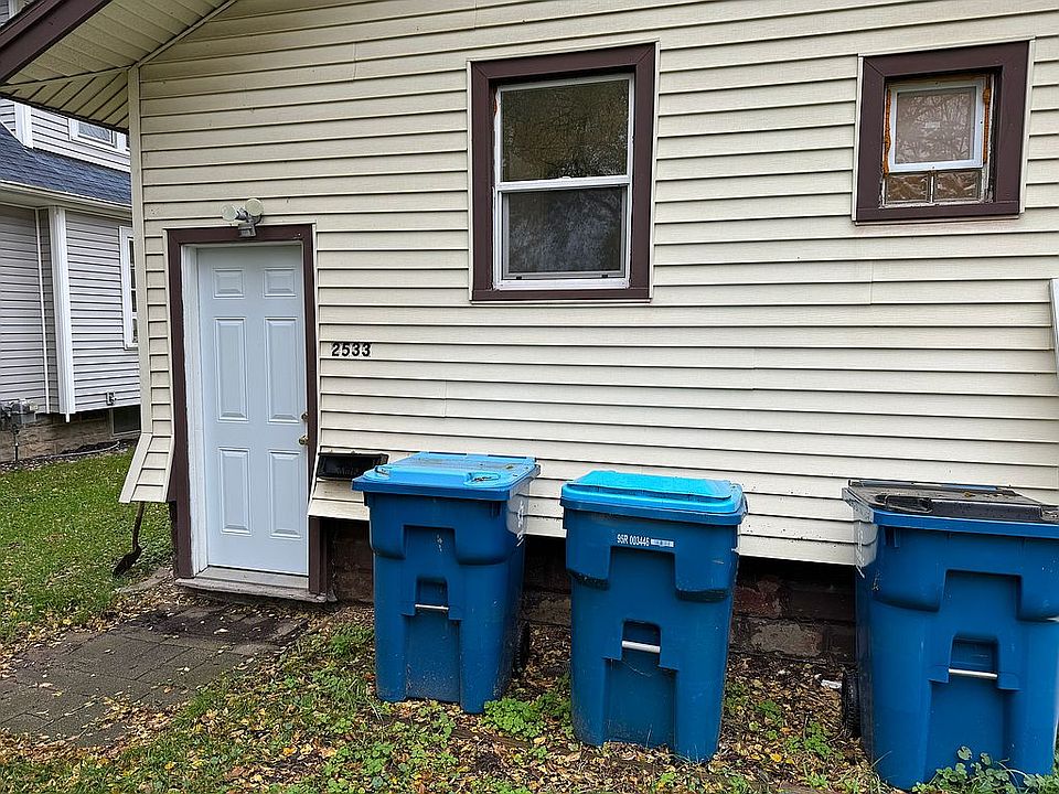 1st image of 2533 Parkview Ave