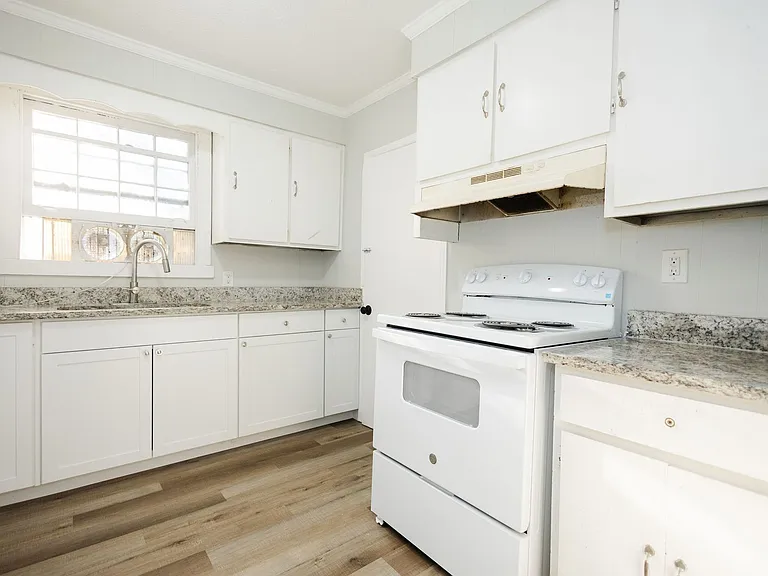 3967 Guyton St — Photo 11
