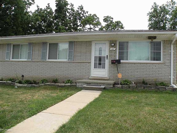 2nd image of 14 Gratiot Ct