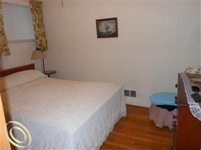 5th image of 5020 Durnham Dr