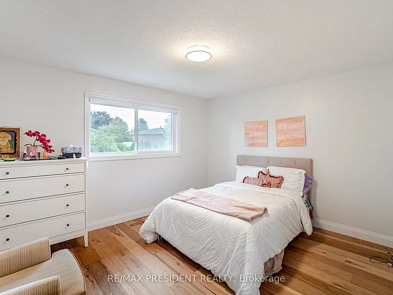13 Panorama Cres — Photo 20