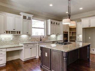 1526 Hillwood Dr, Brentwood, TN 37027