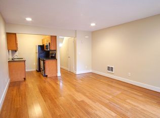 1625 SE Bidwell St APT 8, Portland, OR 97202