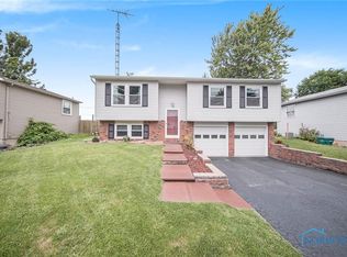 154 Dillrose Dr, Northwood, OH 43619