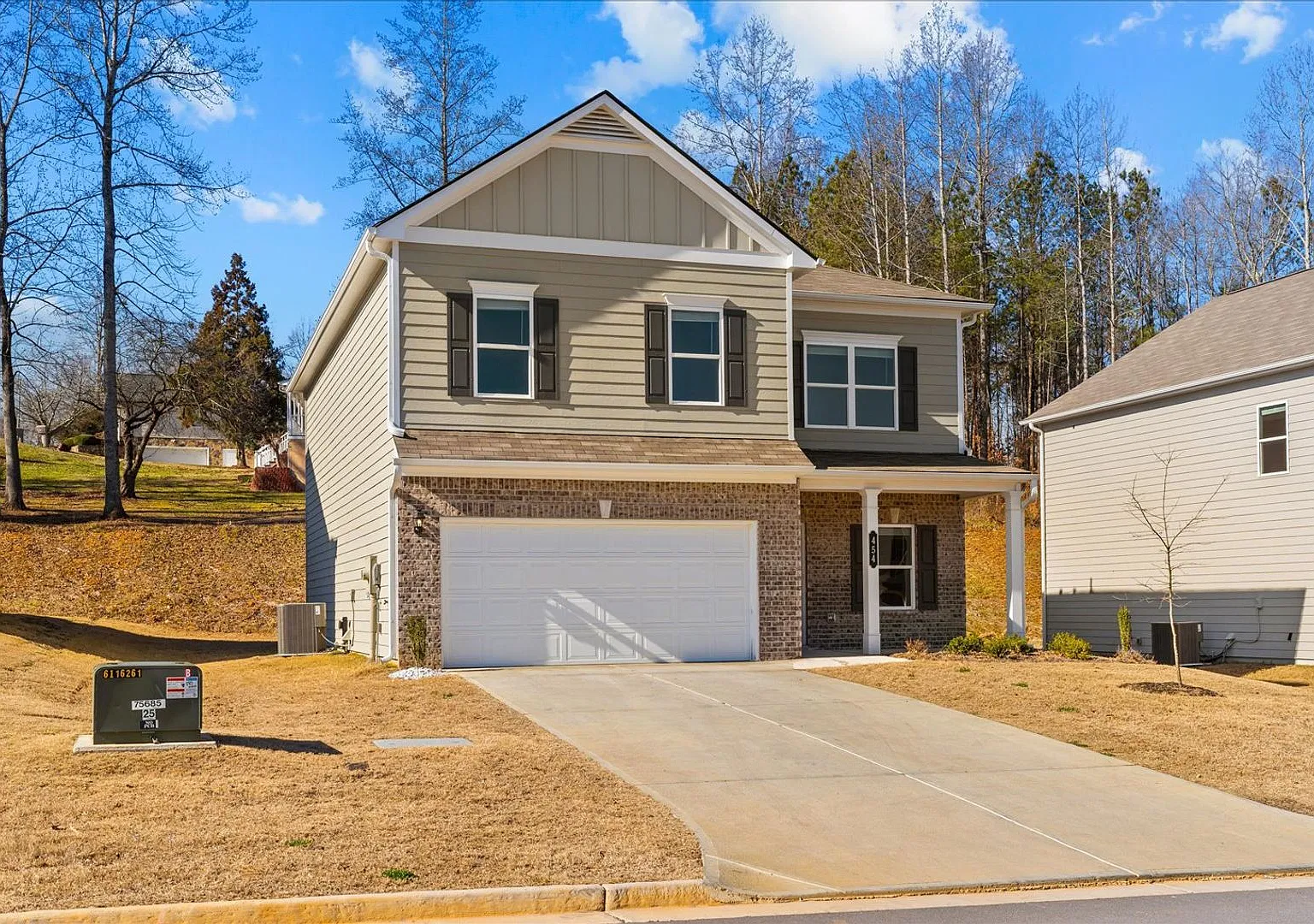 Beautiful 5 Bedroom Home for Rent - 454 Treadstone Dr, Dalton, Ga — Photo 3