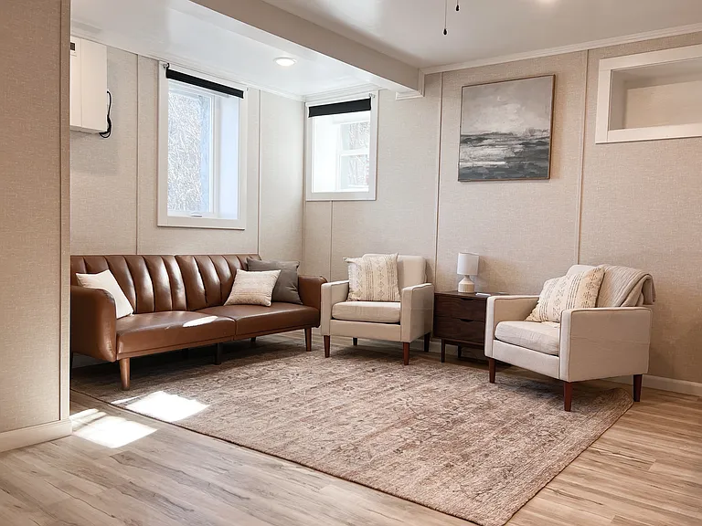 509 W 4th St #3 — Photo 22