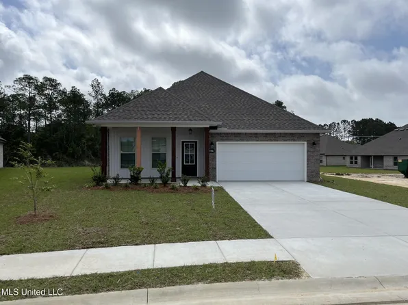 7704 Claymont Cir, Ocean Springs, MS 39564