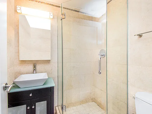 Sold by EZ Premier Realty | media 8