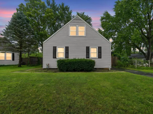 348 Yarmouth Ln, Columbus, OH 43228