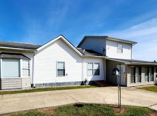 525 Grant St, Middleport, OH 45760