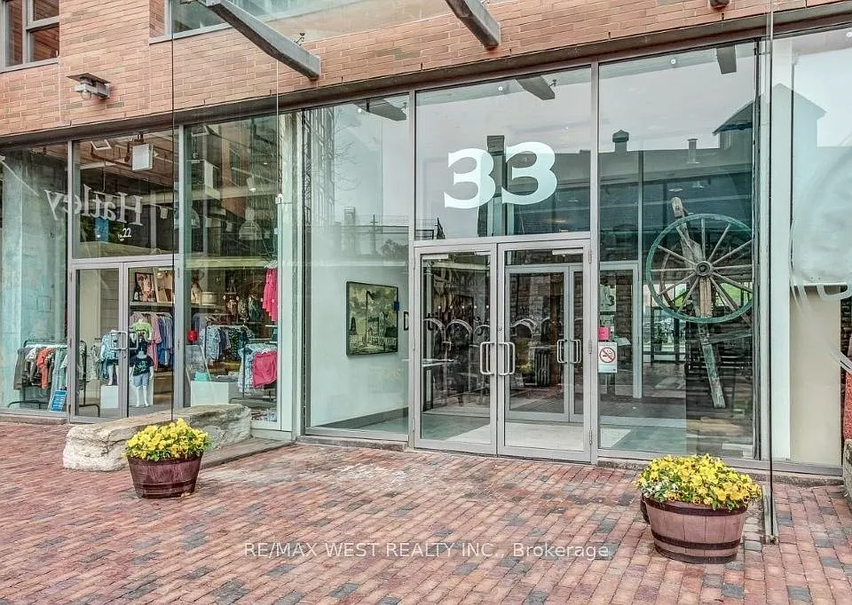 33 Mill St #1604