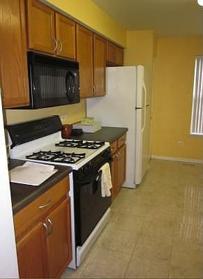 3rd image of 2039 Avalon Ct #H