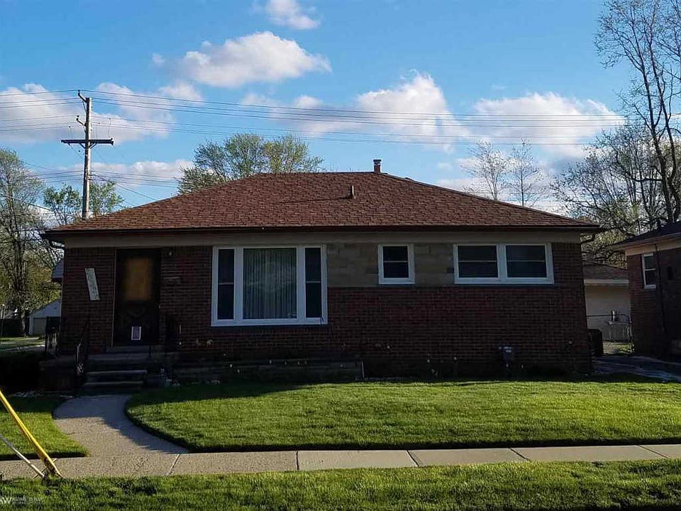 1st image of 20320 California St