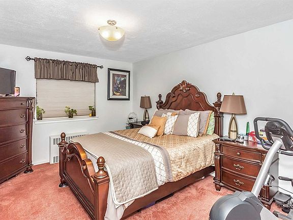 3rd image of 8740 Francis Lewis Blvd APT A38