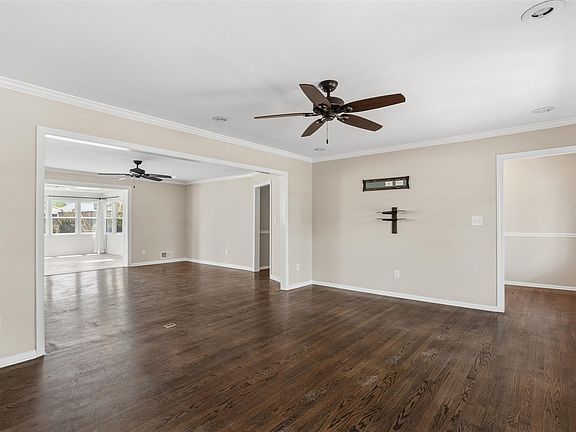 5th image of 1411 Willow Way