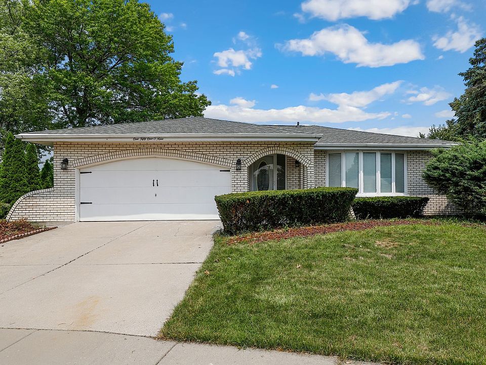 1st image of 15109 Saint Andrews Ct