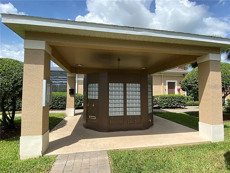 1840 Retreat View Cir — Photo 22