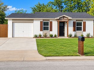 2451 Dancy Dr N, Fort Worth, TX 76131