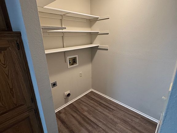 5th image of 551 & 557 W Jefferson St #557