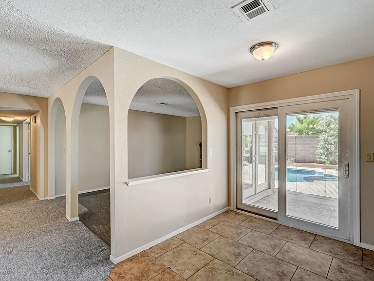 6813 Greydawn Dr — Photo 13