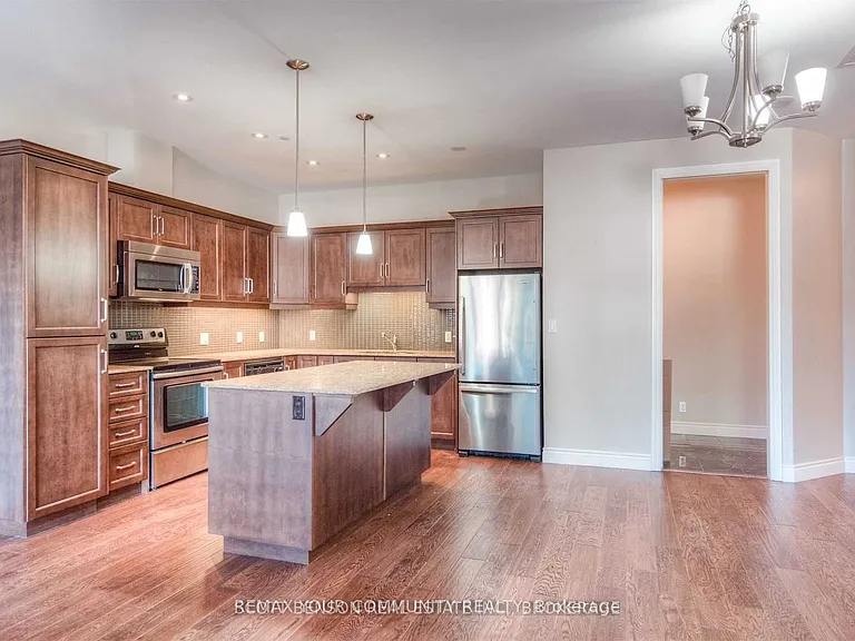 223 Erb St W #106 — Photo 8