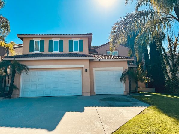 22823 Golden Locust Dr