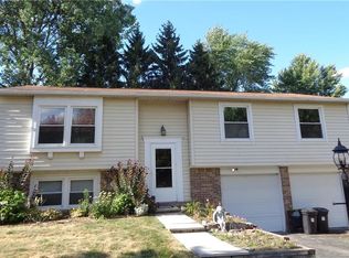 6538 Meadowcroft Ln, Maumee, OH 43537