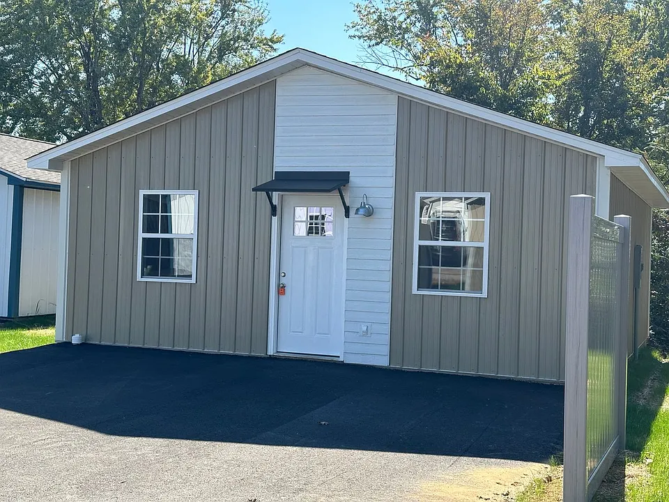 115 Evergreen Pl