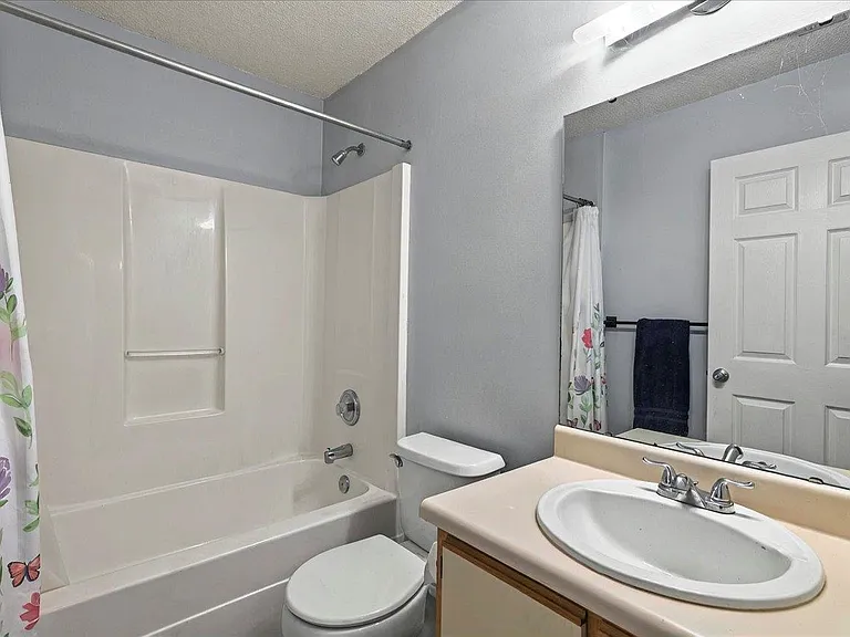 3001 Oak Park Ct #A — Photo 8